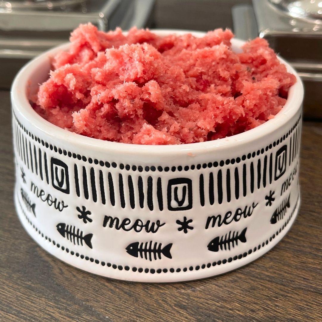 wild caught fresh pollock fish mixed with beef organ raw dog and cat food blend